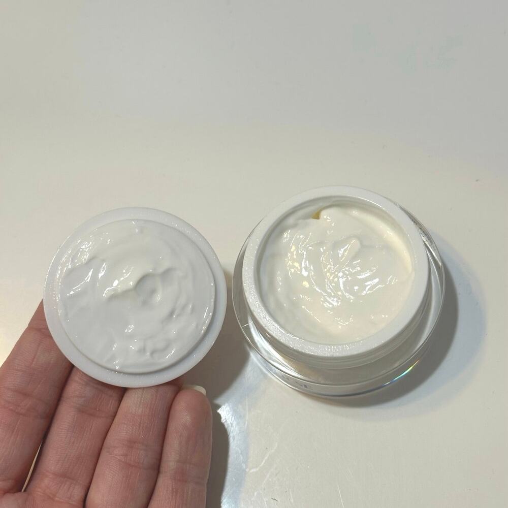 Borghese Occhi Ristorative Anti-Aging Eye Cream 0.5 Oz (New) - Picture 6 of 7
